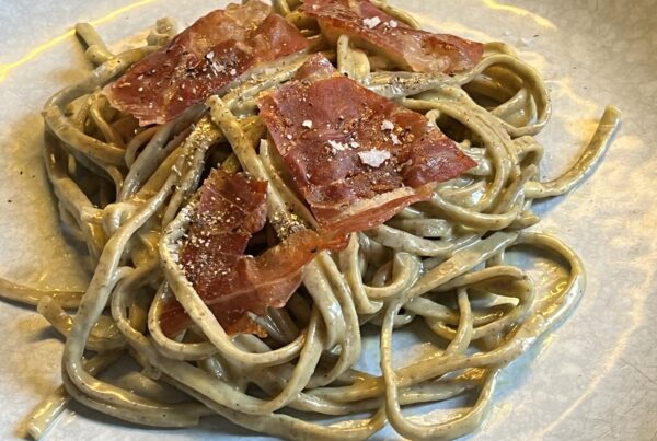 Carbonese di tagliolini alla canapa con latte di cocco