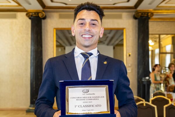 Cristian Russomanno come Miglior Sommelier della Lombardia 2025