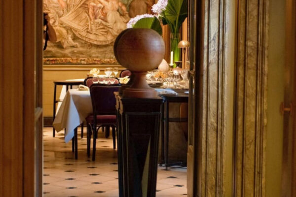 15-1204x2048 Un grazie a Bernard Pacaud. In Place des Vosges, per l’ultima cena de L’Ambroisie