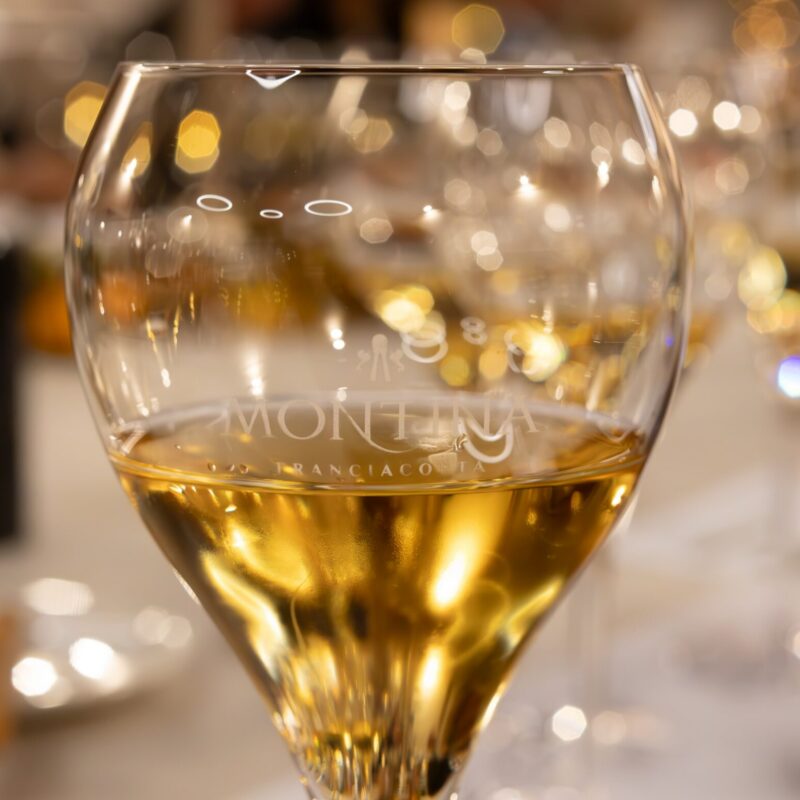 I millesimati di Montina emozionano con i lunghi affinamenti delle sue annate vintage