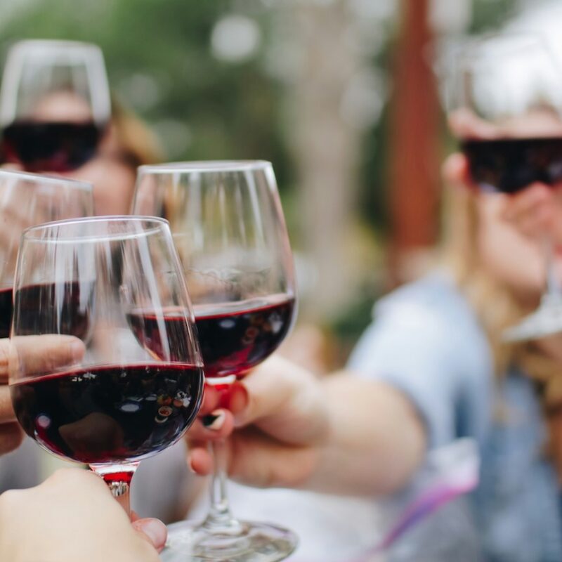Donne del Vino Toscana: 8 Marzo tra Eccellenza e Impegno Sociale