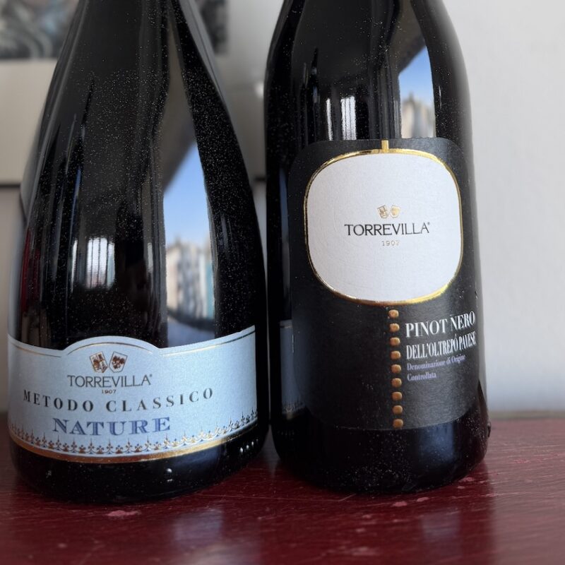 Torrevilla, due interpretazioni del Pinot Nero che puntano su equilibrio e immediatezza