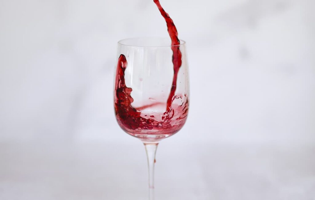 vino rosso fresco