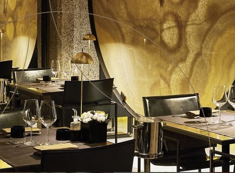 Gong Oriental Attitude, un particolare dell'interno
