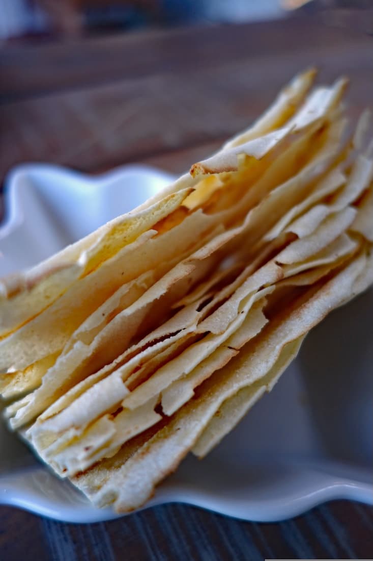 Carasau, pane sardo molto versatile | il pane carta musica