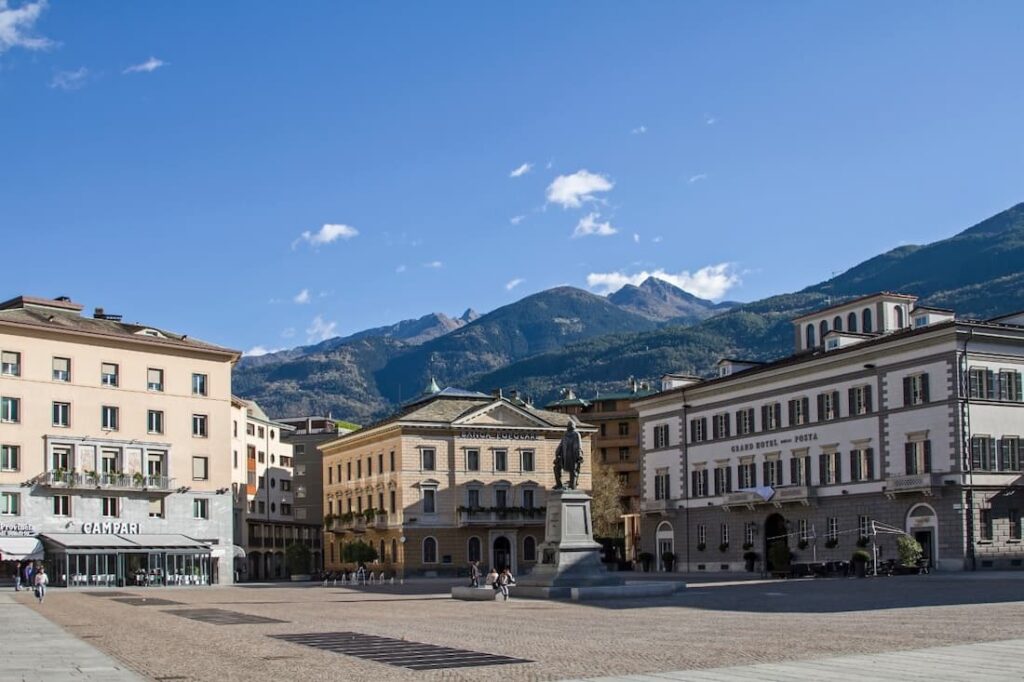 Piazza Garibaldi a Sondrio, sede di Vie del Gusto